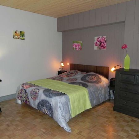 Gite D Ombeline Bonnal Exterior photo