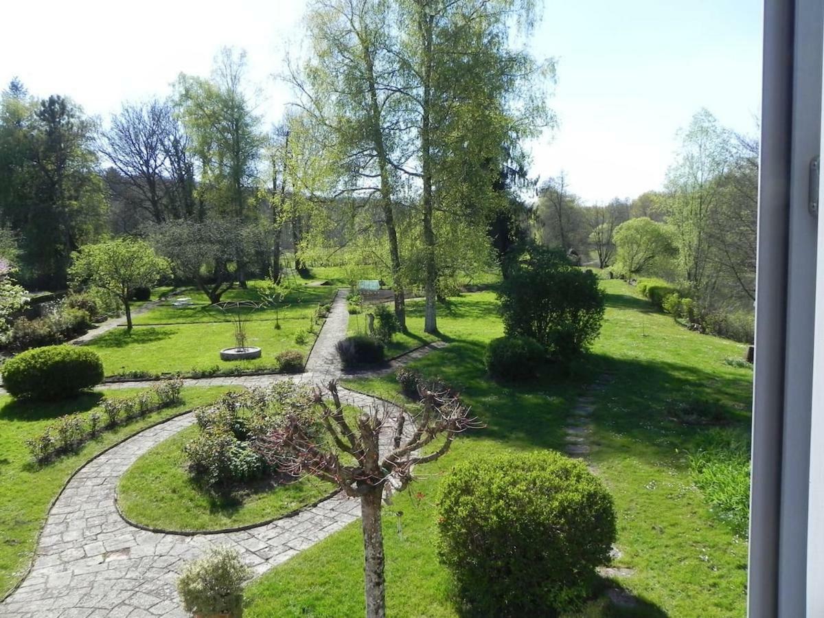 Gite D Ombeline Bonnal Exterior photo